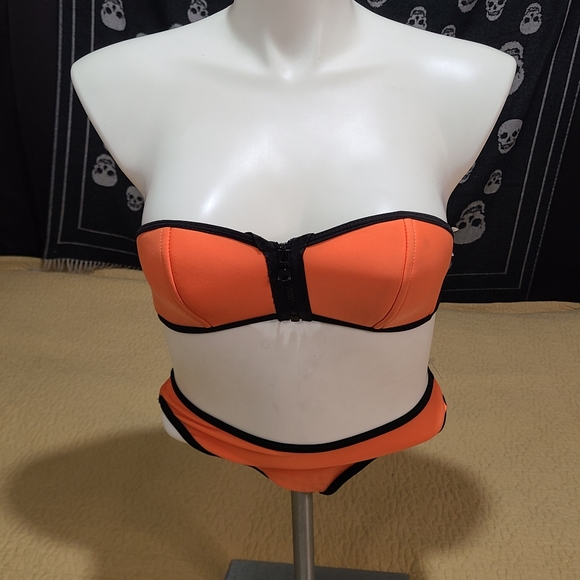2 Piece Neoprene bikini size M - Picture 2 of 11